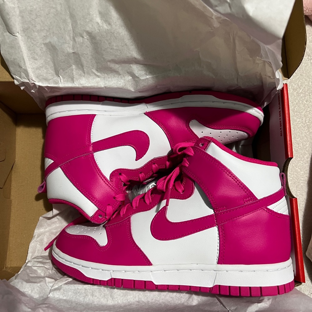 Nike dunk high pink